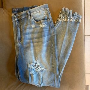 Judy blue distressed jeans